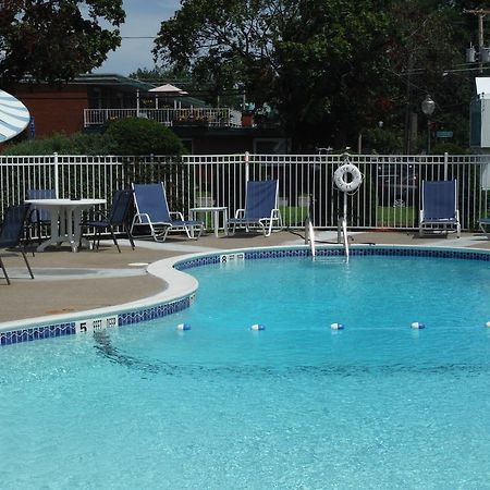 The Springs Motel Saratoga Springs Exterior photo