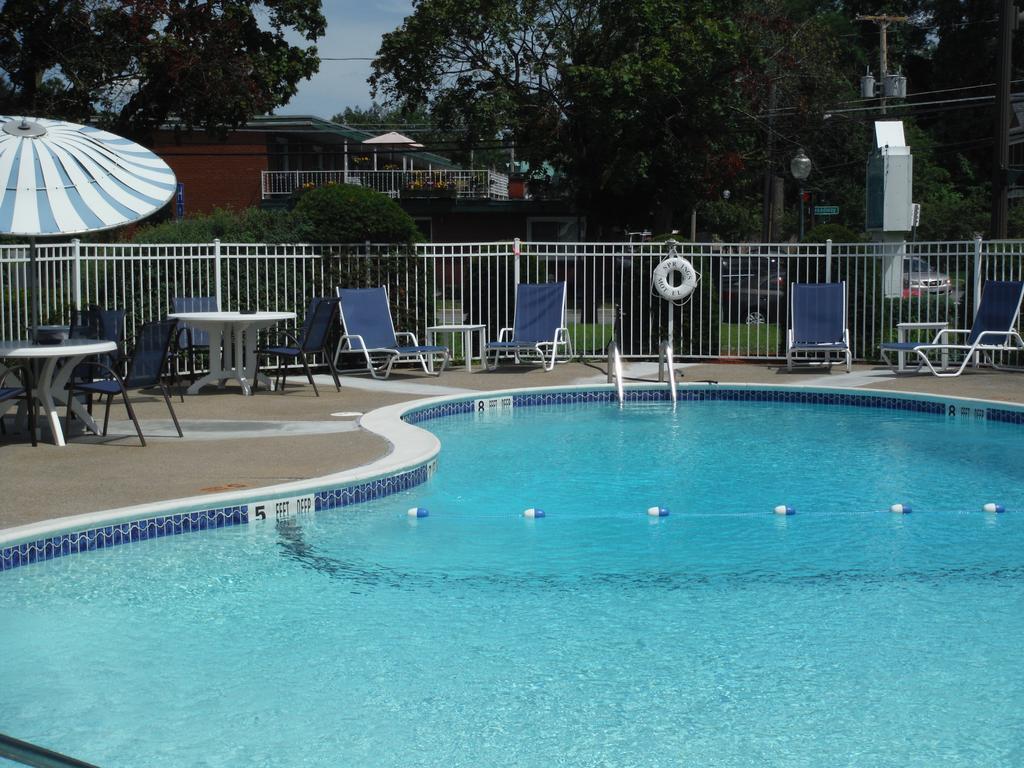 The Springs Motel Saratoga Springs Exterior photo