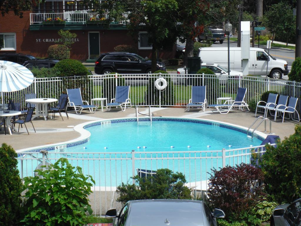 The Springs Motel Saratoga Springs Exterior photo